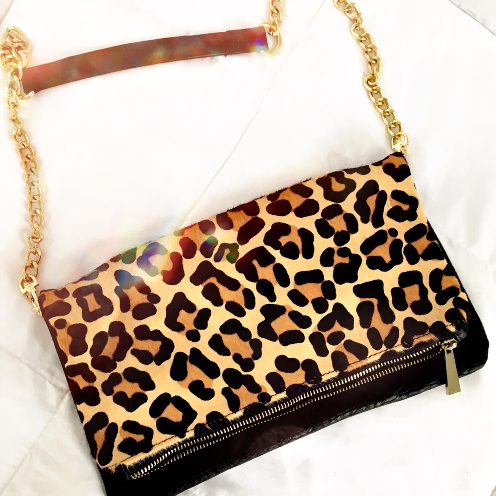 FOLDOVER CLUTCH ✨
